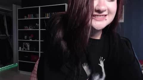 Snapshot of uminarin chatting on November 2025 04:35:01 AM Julia online show from November 2025 04:35:01 AM