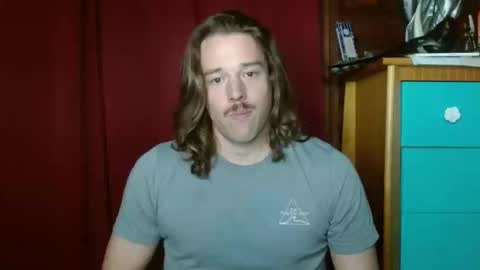 Snapshot of umphreak42 chatting on February 2025 12:36:02 AM Andrew online show from February 2025 12:36:02 AM