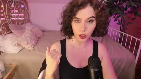 Snapshot of una_medisson chatting on July 2026 07:07:01 PM Una online show from July 2026 07:07:01 PM