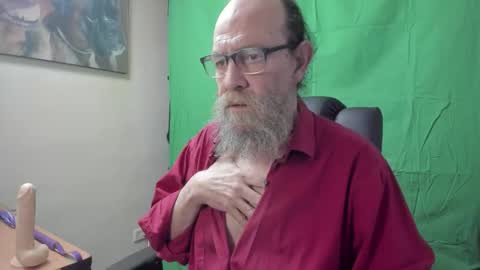 Snapshot of uncle_hottiecb chatting on March 2026 04:46:01 PM Uncle Hottie online show from March 2026 04:46:01 PM