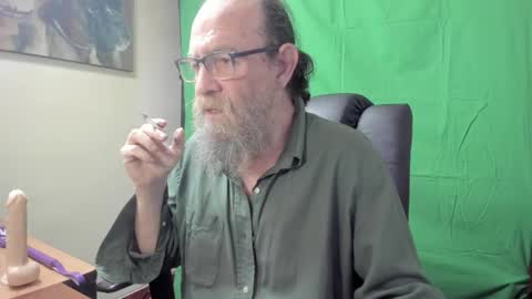 Snapshot of uncle_hottiecb chatting on March 2026 03:59:01 PM Uncle Hottie online show from March 2026 03:59:01 PM