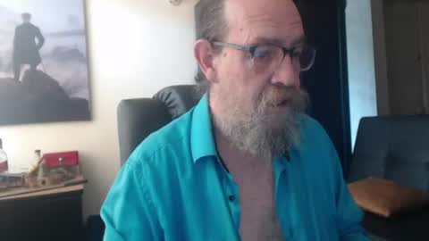 Uncle Hottie online show from July 2026 03:29:02 PM