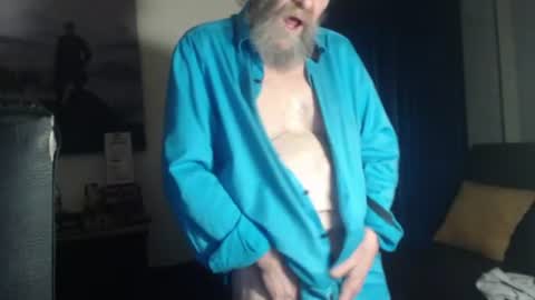 Uncle Hottie online show from July 2026 03:54:01 AM