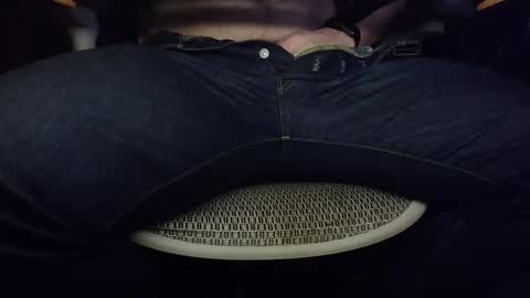 Under the desk online show from February 2026 03:06:01 PM