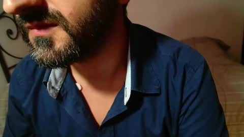 Snapshot of under_thedesk chatting on October 2025 08:31:02 PM Giov online show from October 2025 08:31:02 PM