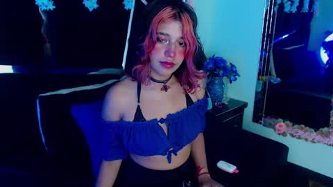 Snapshot of underbaby_ chatting on January 2025 08:22:01 PM UnderBaby online show from January 2025 08:22:01 PM