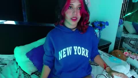 Snapshot of underbaby_ chatting on February 2025 07:58:02 PM UnderBaby online show from February 2025 07:58:02 PM