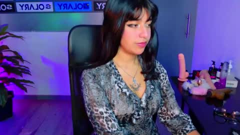 Snapshot of underbaby_ chatting on November 2025 03:17:01 AM UnderBaby online show from November 2025 03:17:01 AM