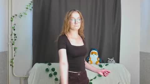Snapshot of unforgettablehelen chatting on April 2026 08:06:01 AM unforgettablehelen online show from April 2026 08:06:01 AM