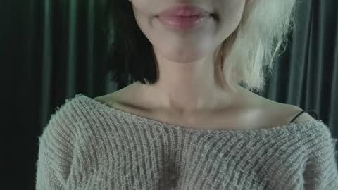 Snapshot of unforgettablehelen chatting on May 2026 04:02:01 PM unforgettablehelen online show from May 2026 04:02:01 PM