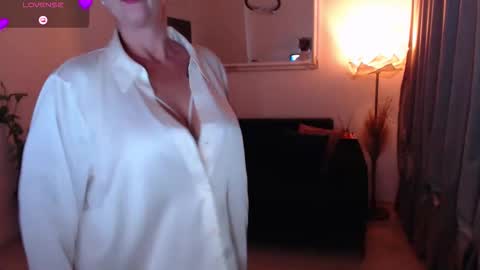 Eva online show from November 2025 09:24:02 PM