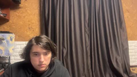 Snapshot of unholy_heat chatting on November 2025 10:42:02 PM Anri online show from November 2025 10:42:02 PM