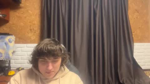 Snapshot of unholy_heat chatting on December 2025 10:18:02 PM Anri online show from December 2025 10:18:02 PM