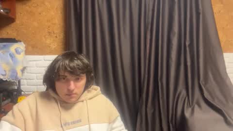 Snapshot of unholy_heat chatting on December 2025 10:47:02 PM Anri online show from December 2025 10:47:02 PM