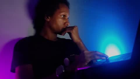 Snapshot of uniballboy chatting on September 2025 06:04:02 AM Uni Ball online show from September 2025 06:04:02 AM