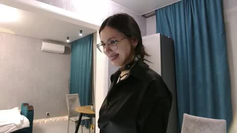 Snapshot of uninvited_raccoon chatting on February 2026 09:09:02 PM uninvited_raccoon online show from February 2026 09:09:02 PM