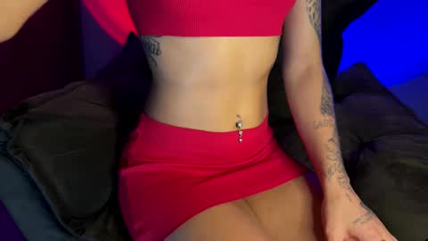 universitaria_ online show from March 2026 12:38:02 AM