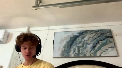 Stepbro online show from February 2025 07:46:01 PM