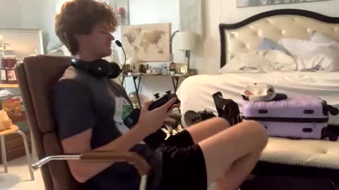 Stepbro online show from February 2025 09:29:01 PM