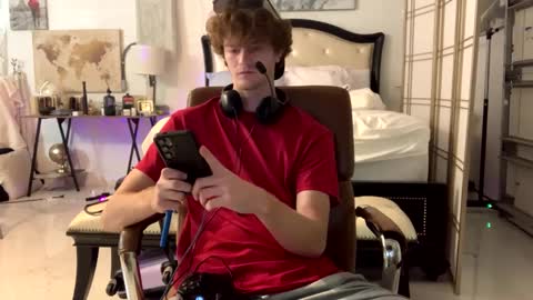 Stepbro online show from February 2025 05:29:02 PM