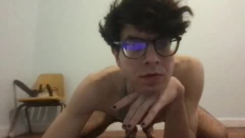 Snapshot of upsetboy chatting on January 2025 06:54:01 PM deaf mute boy online show from January 2025 06:54:01 PM