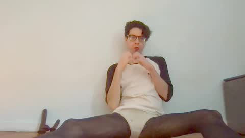 Snapshot of upsetboy chatting on October 2025 06:51:01 PM deaf mute boy online show from October 2025 06:51:01 PM