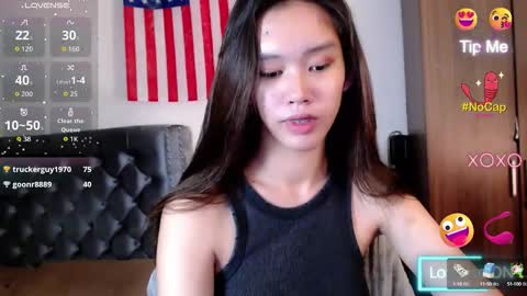 Snapshot of ur_cora_licious chatting on September 2025 12:18:02 PM Cora online show from September 2025 12:18:02 PM