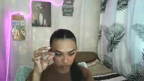 ur_dazzlingmorenaxx online show from May 2026 03:02:02 AM