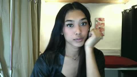 ur_dazzlingmorenaxx online show from June 2026 01:37:01 PM