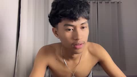 ur_fuckerbttm online show from November 2025 12:49:01 PM