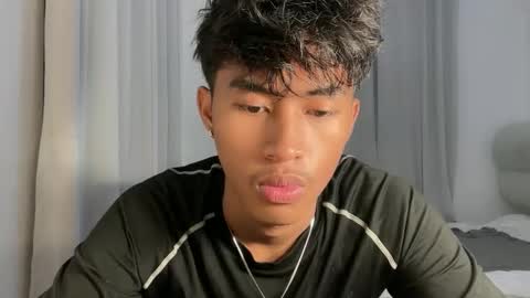 ur_fuckerbttm online show from February 2026 12:35:02 PM