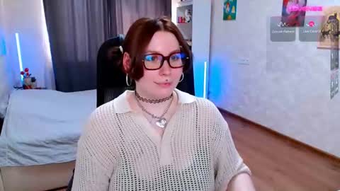 Snapshot of ur_geekgirl chatting on July 2026 01:24:01 PM ur_geekgirl online show from July 2026 01:24:01 PM