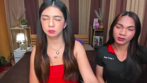 ur_girl_dwalker online show from April 2026 12:29:02 PM