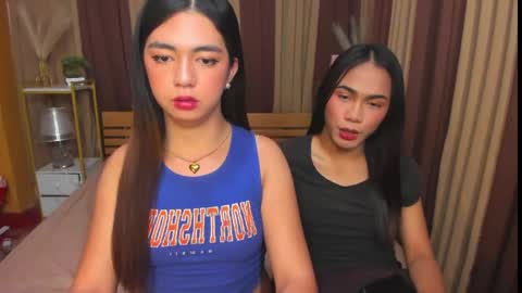 ur_girl_dwalker online show from April 2026 10:31:01 AM
