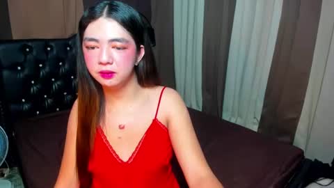 Snapshot of ur_girl_dwalker chatting on June 2026 05:19:02 AM ur_girl_dwalker online show from June 2026 05:19:02 AM