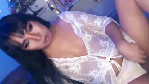 Snapshot of ur_hot_tommiexx chatting on December 2024 04:14:02 PM jennie online show from December 2024 04:14:02 PM