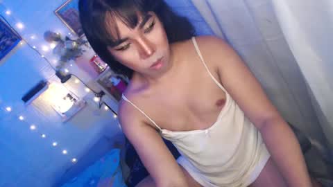 Snapshot of ur_hot_tommiexx chatting on December 2024 07:37:02 AM jennie online show from December 2024 07:37:02 AM