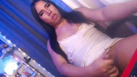 Snapshot of ur_hot_tommiexx chatting on February 2025 02:23:02 AM jennie online show from February 2025 02:23:02 AM