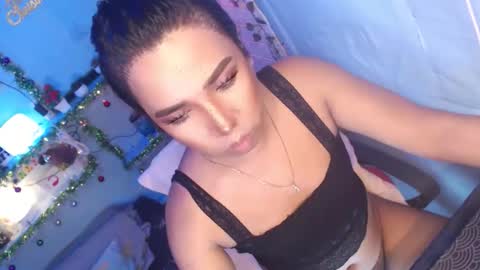 Snapshot of ur_hot_tommiexx chatting on September 2025 02:49:02 AM jennie online show from September 2025 02:49:02 AM