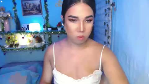 Snapshot of ur_hot_tommiexx chatting on November 2025 06:24:02 AM jennie online show from November 2025 06:24:02 AM