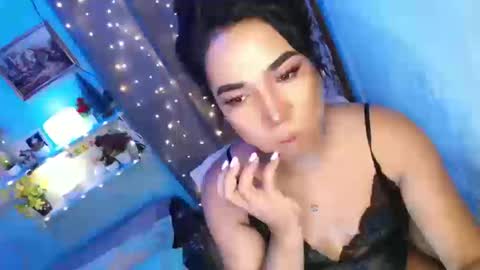 Snapshot of ur_hot_tommiexx chatting on December 2025 03:23:01 AM jennie online show from December 2025 03:23:01 AM