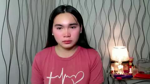 Snapshot of ur_innocent_girlx chatting on December 2025 10:42:01 AM QUEENSY online show from December 2025 10:42:01 AM