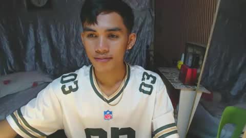 ur_shan21 online show from November 2025 05:56:01 PM