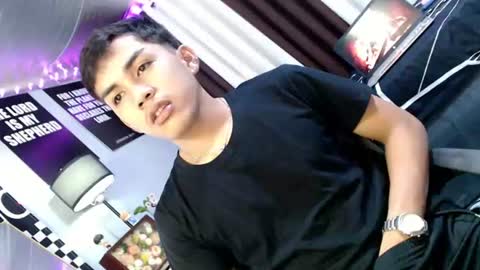 ur_shan21 online show from August 2026 07:33:02 AM