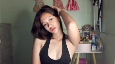 lovelyangel online show from July 2026 04:42:02 PM