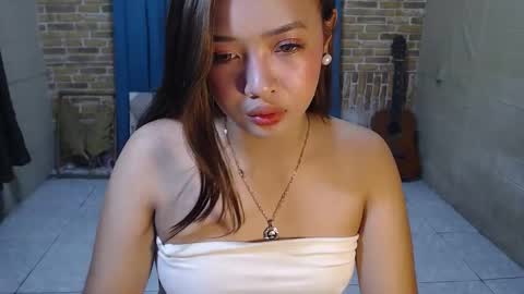 ur_truelyhot_dre online show from April 2026 10:47:02 AM