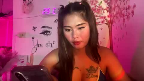 HelloIm  Girly online show from April 2026 08:57:02 PM