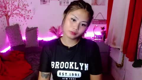 HelloIm  Girly online show from June 2026 01:01:02 PM