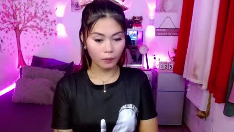 HelloIm  Girly online show from July 2026 11:36:01 PM