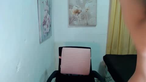 urasian_john20 online show from November 2025 08:47:01 AM